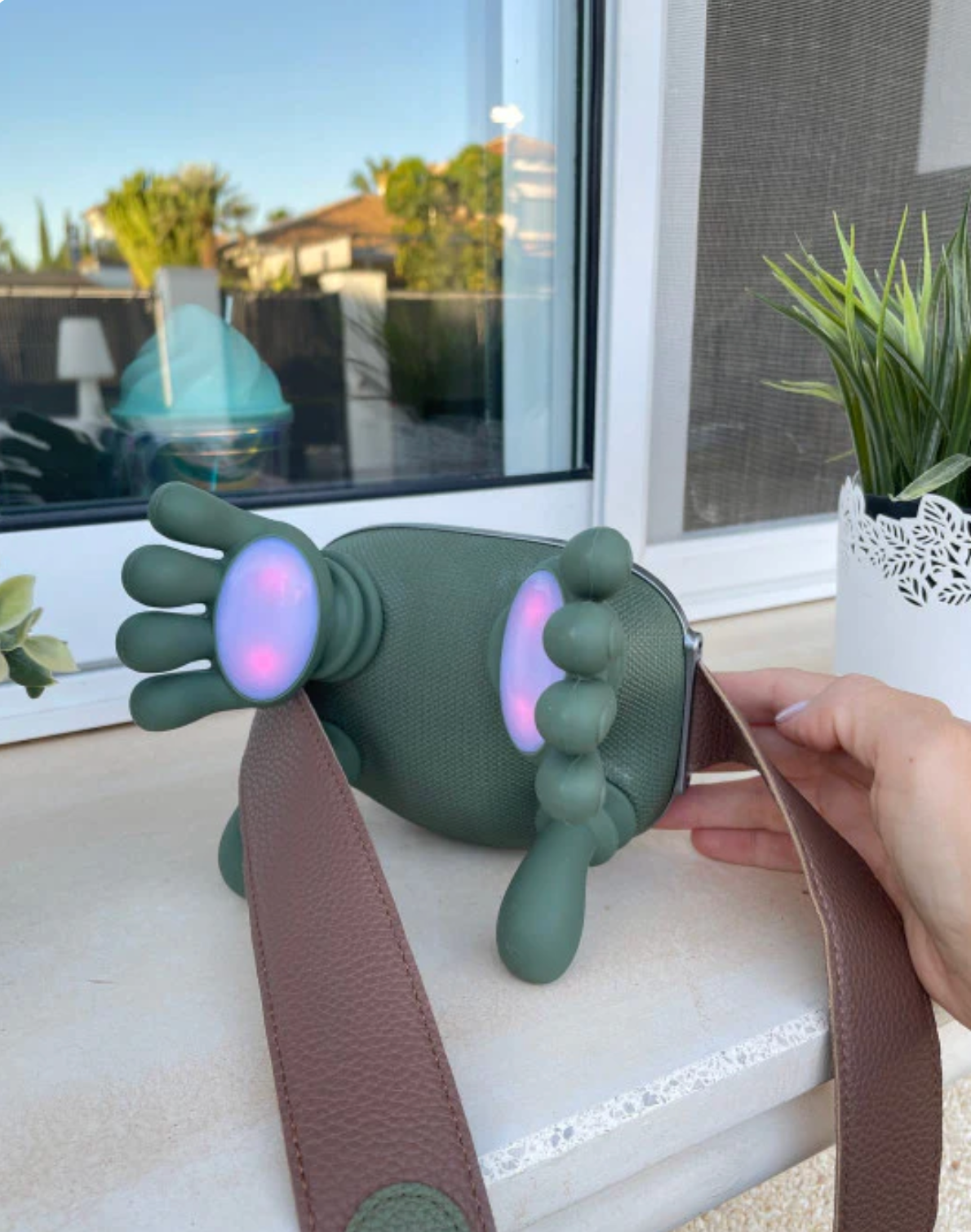 NECKIO™  - Säg hej till avslappning och farväl till värk